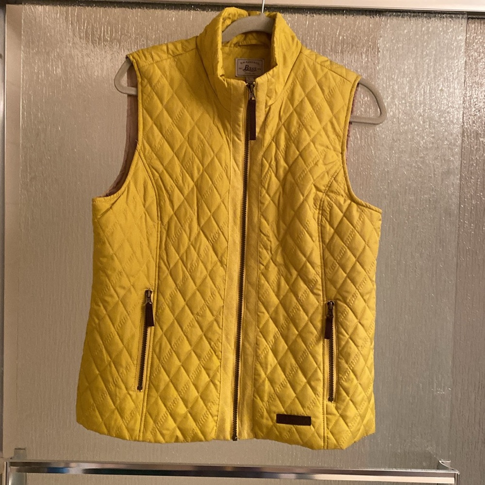🛑 Bass vest large - worn few times. Great condition.